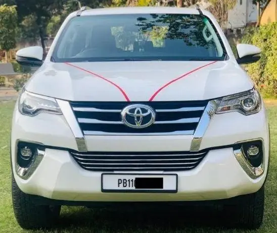Toyota Fortuner 2.8 4x4 AT 2019
