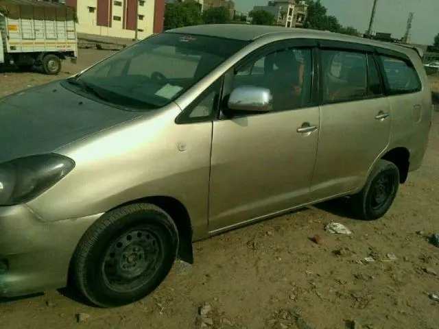 Toyota Innova 2.0 G 2008