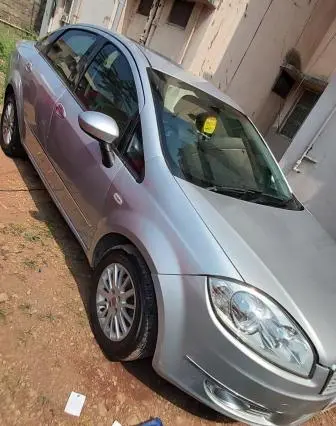 Fiat Linea EMOTION 1.3 2010