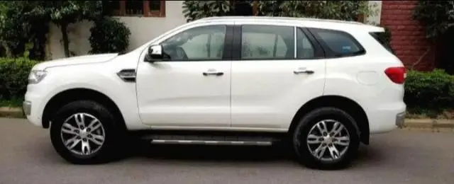 Ford Endeavour Titanium 3.2 4x4 AT 2017