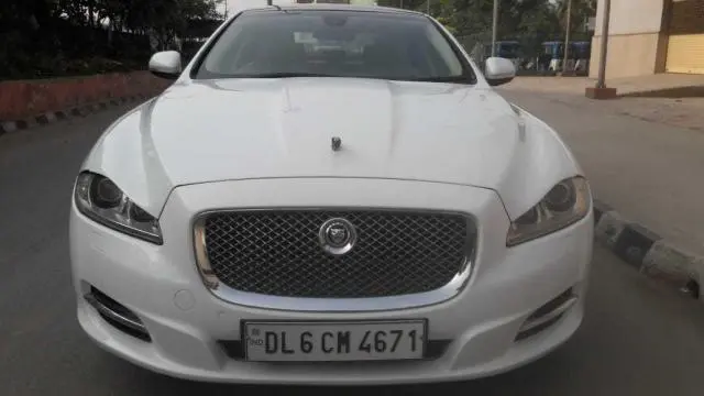 Jaguar XJ 3.0 DIESEL PORTFOLIO 2013
