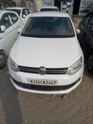 Volkswagen Vento 1.6L Highline 2011