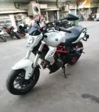 Benelli TNT 300 2016