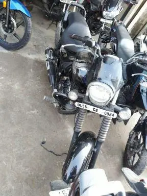 Bajaj Avenger Street 180 2019