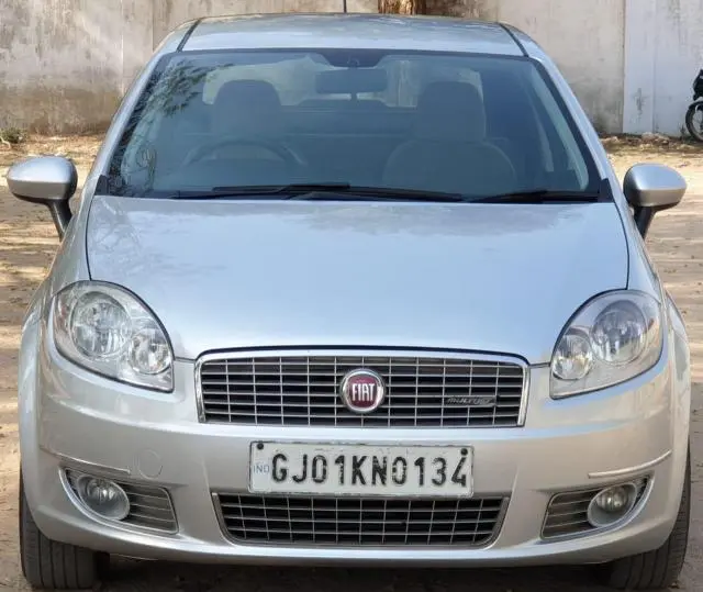 Fiat Linea EMOTION 1.3 2011