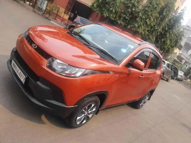 Mahindra KUV100 NXT K4 Plus 5 STR 2017