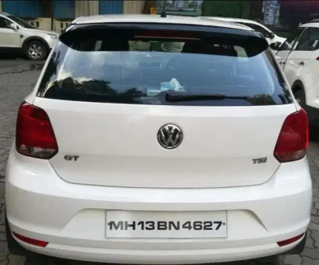 Volkswagen Polo Highline 1.2L (P) 2015