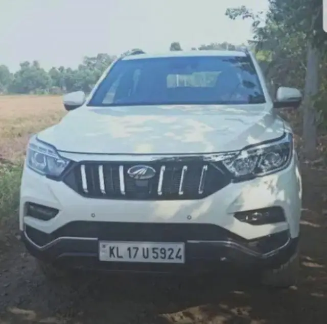 Mahindra Alturas G4 4WD AT 2020