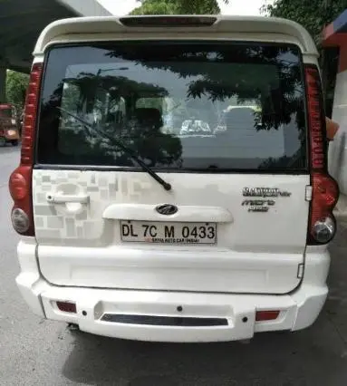 Mahindra Scorpio VLX 2WD BS III 2011