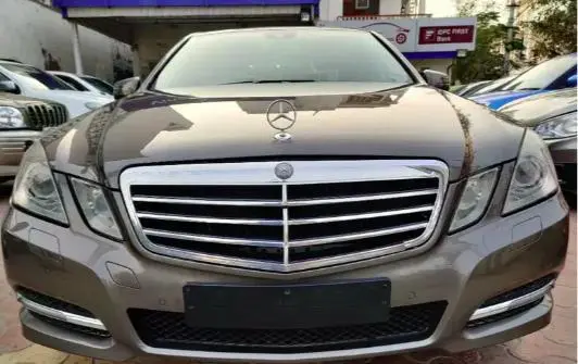Mercedes-Benz E-Class E 220 CDI Avantgarde 2013