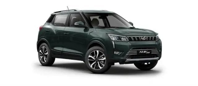 Mahindra XUV300 W4 Petrol 2022