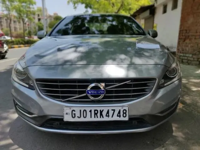 Volvo S60 Summum D4 2015