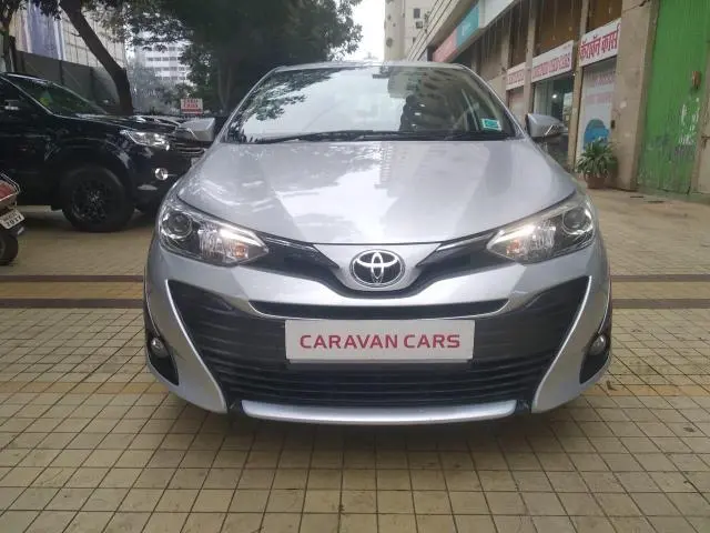 Toyota Yaris V MT 2018