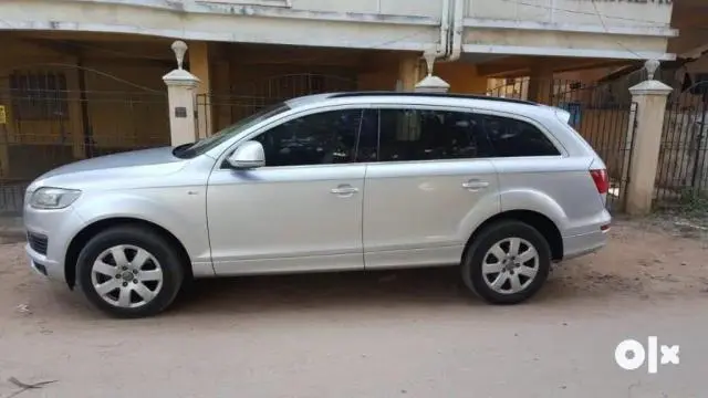 Audi Q7 35 TDI Premium plus with Sunroof  2009