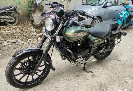 Bajaj Avenger Street 220 2017