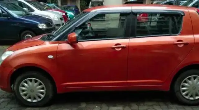 Maruti Suzuki Swift VXi 2005