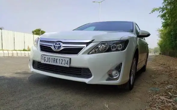 Toyota Camry Hybrid 2015