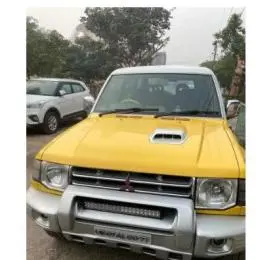 Mitsubishi Pajero Sport 2.5 MT 2011