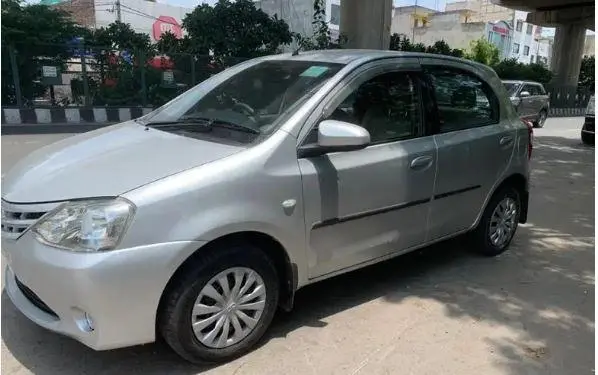 Toyota Etios Liva GD SP 2013