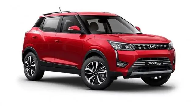 Mahindra XUV300 W4 Petrol 2022