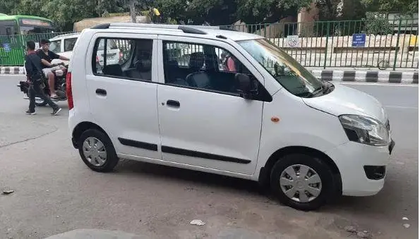 Maruti Suzuki WAGON R 1.0 LXI CNG 2013