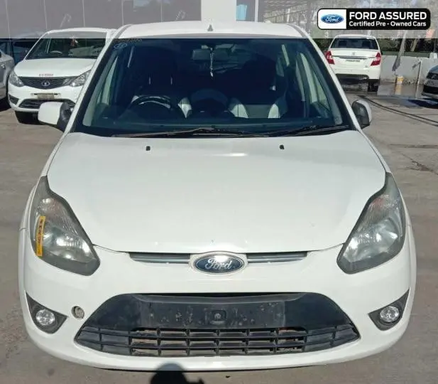 Ford Figo 1.5 TCDi Titanium 2012