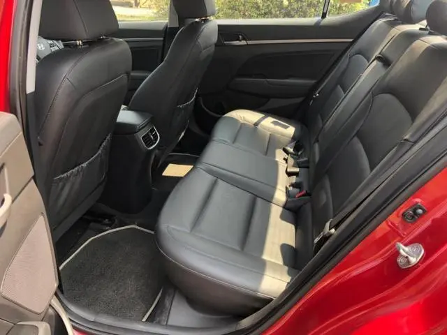 Hyundai Elantra 2.0 SX (O) AT 2017