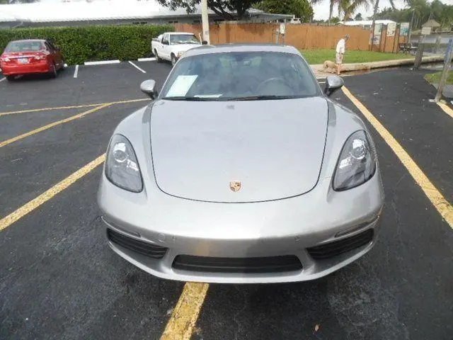 Porsche Cayman GT4 2017