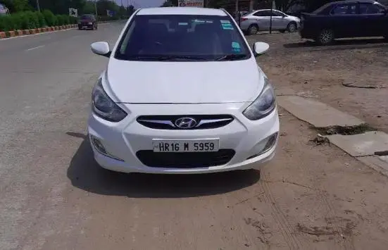 Hyundai Verna FLUIDIC 1.6 CRDI SX 2013
