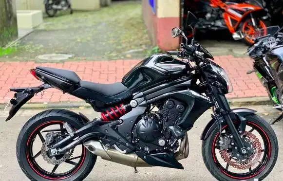 Kawasaki ER-6n 650cc 2015