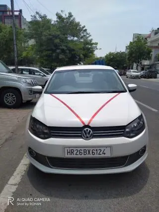Volkswagen Vento Highline Petrol AT 2013