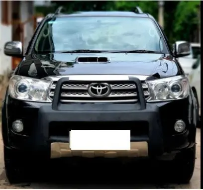 Toyota Fortuner 3.0 4X4 MT 2011