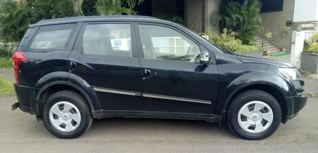 Mahindra XUV500 W6 2014