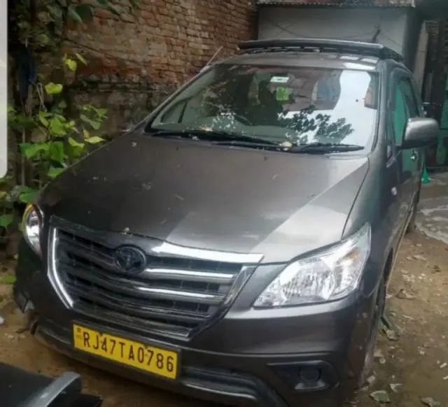 Toyota Innova 2.5 G 2014