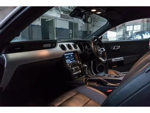 Ford Mustang GT Fastback 5.0L V8 2016