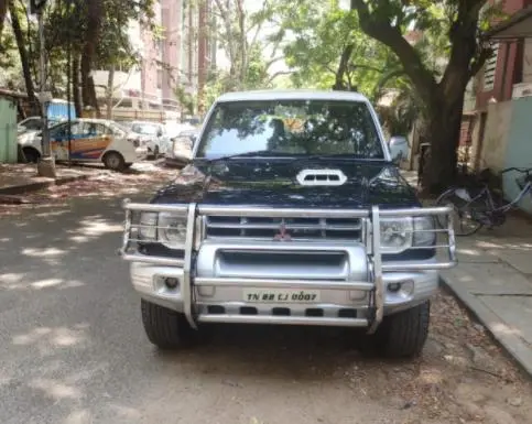 Mitsubishi Pajero SFX 2.8 2011