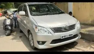 Toyota Innova 2.0 G4 2012