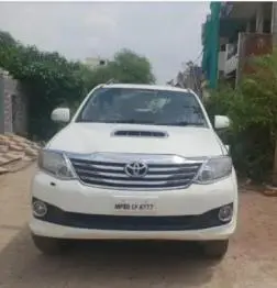 Toyota Fortuner 3.0 4X4 MT 2015