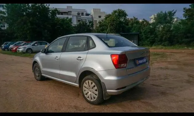 Volkswagen Ameo Comfortline 1.2L (P) 2016