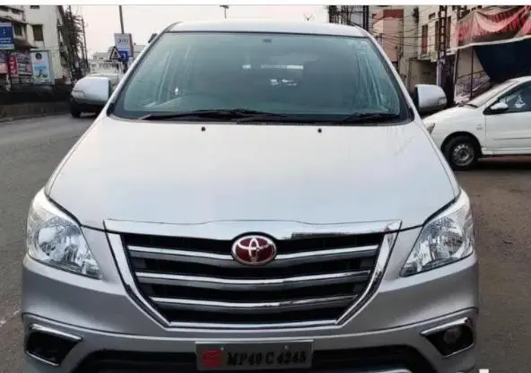 Toyota Innova 2.5 VX 8 STR BS III 2013