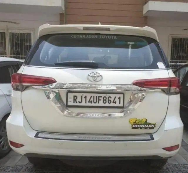 Toyota Fortuner 2.7 4x2 AT 2018