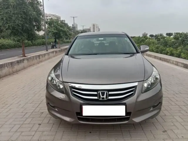 Honda Accord 2.4 AT 2011
