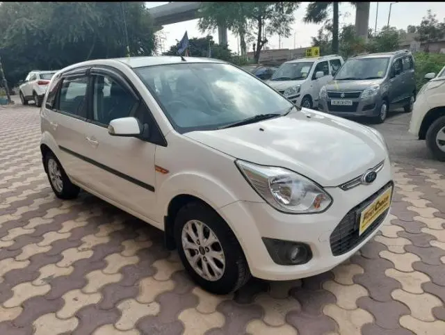 Ford Figo DURATEC TITANIUM 1.2 2014