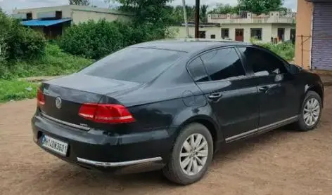 Volkswagen Passat Trendline MT 2012