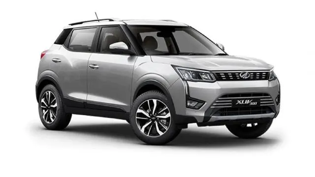 Mahindra XUV300 W4 Petrol BS6 2021