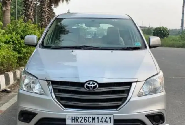 Toyota Innova 2.5 G 7 STR BS IV 2015