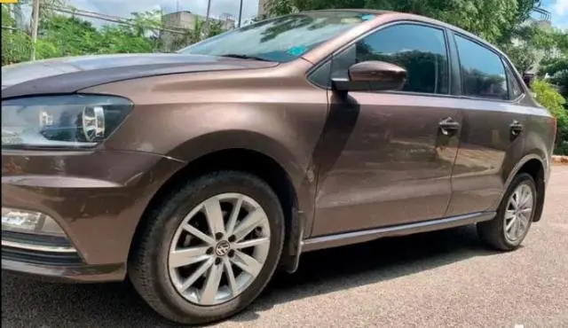 Volkswagen Ameo Highline 1.5L (D) 2017