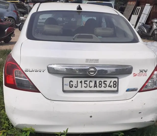 Nissan Sunny XV DIESEL 2012