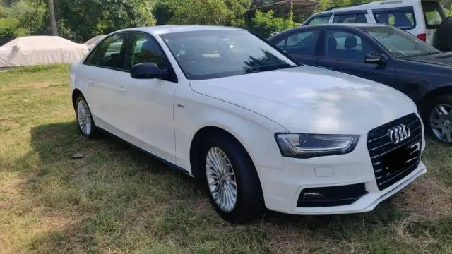 Audi A4 35 TDI Premium Sunroof 2014