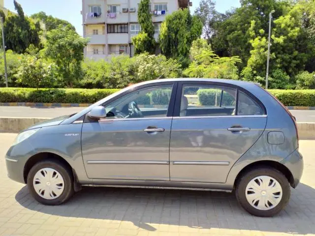Tata Indica Vista VX Quadrajet 2012